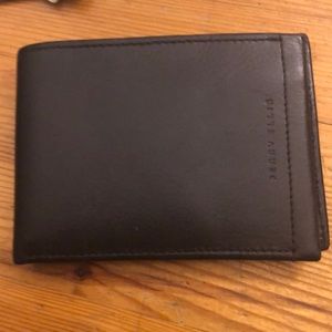Perry Ellis bi-fold wallet